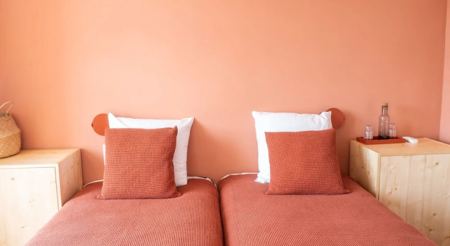Четырёхместный семейный номер Standard с балконом и с видом на город Hôtel Voltaire