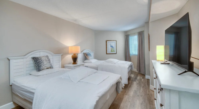 Номер Standard Carolinian Beach Resort - by Vacasa