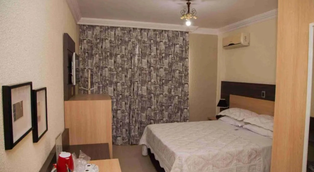 Номер Deluxe CHA Royal Plaza Hotel