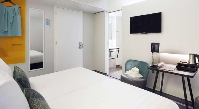 ibis Styles Amsterdam Central Station, Забронировать Отель Отели Амстердама с завтраком, рядом с Нидерландский институт кино EYE, Завтраки