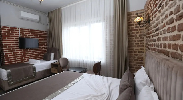 Трёхместный номер Comfort Sur Central OTEL