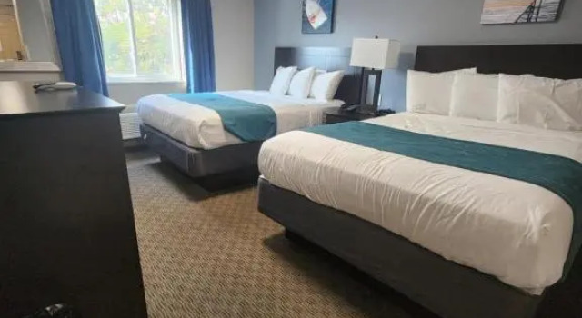 Четырёхместный номер Deluxe Put-in-Bay Resort & Conference Center
