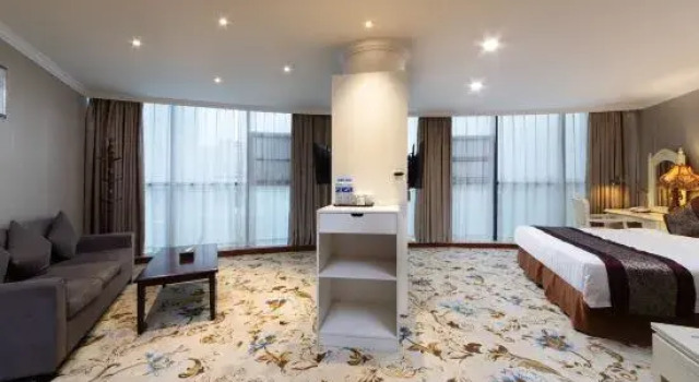 Люкс Deluxe Kunshan Suyou Holiday Inn