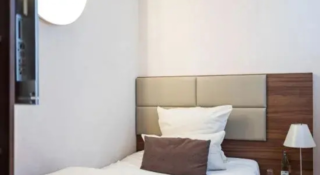 Номер Standard Kunsthotel "Drei König" am Marktplatz Stadt Lörrach