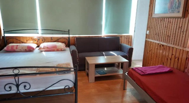 Cozy airport studio, Забронировать Отель Отели Луца с завтраком, Завтраки