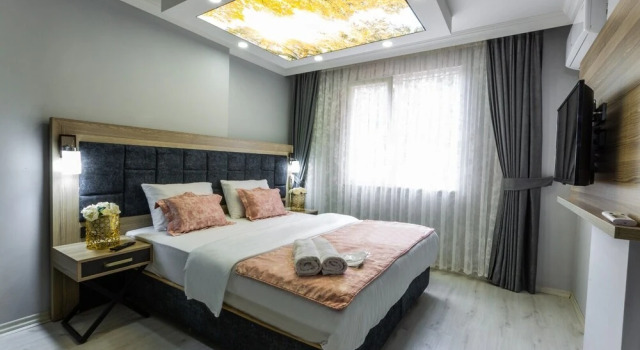 Люкс Li̇fe Pool Sui̇te Hotel