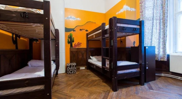 The Monks Bunk Hostel, Забронировать Отель Таллин Харьюмаа, рядом с Конгресс-центр Tallinn Creative Hub