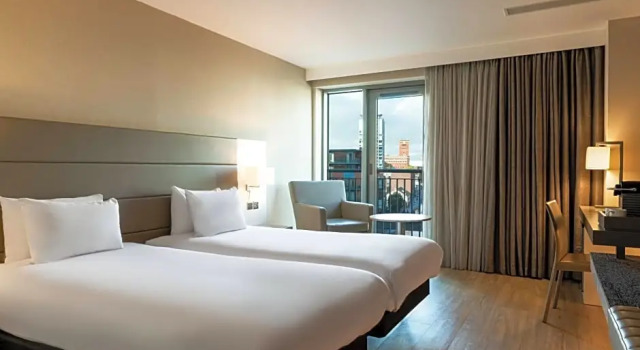 Номер Standard AC Hotel by Marriott Birmingham