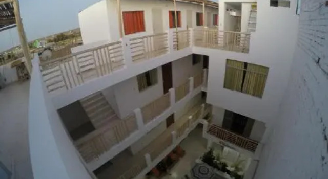 Paracas Backpackers House