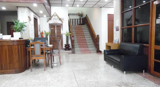 Douang Deuane Hotel