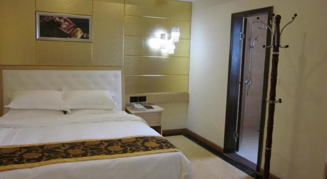 Guangzhihua Hotel, Rezerwuj Hotel Hotele w Shenzhen z parkingiem, Parking