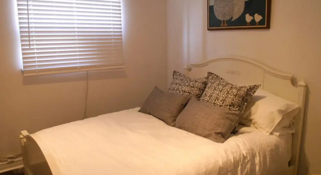 1 BR Prime Location In City, Varaa Hotelli Toronto 