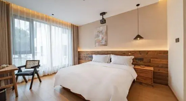 Семейный люкс Floral Hotel·Idle villa (Changsha Wuyi Square IFS Guojin Center Branch)
