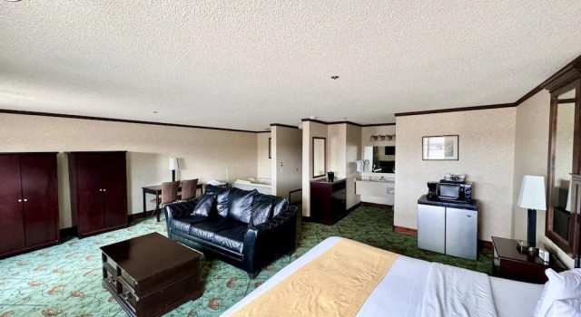 Люкс Standard Best Western Montrose Inn