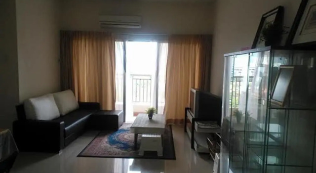 8 O Clock Lodge Condo Bandar Utama