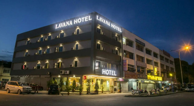 Четырёхместный семейный номер Standard Lavana Hotel Batu Caves