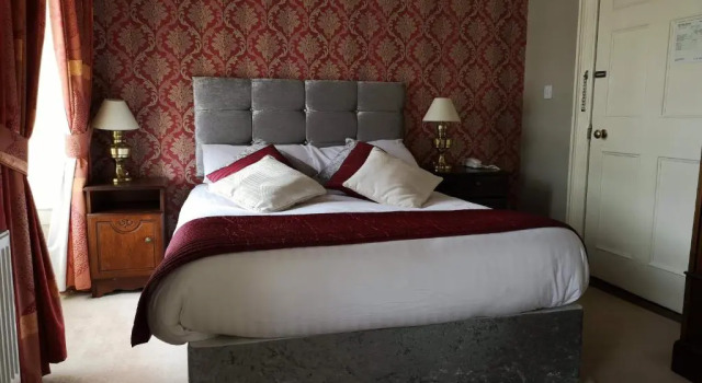 Townsend House Guest House, Book Pension Hoteller i Birr med morgenmad, Morgenmad