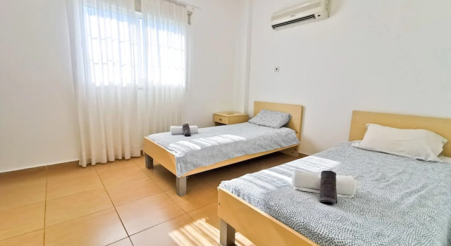 Off Course Seaview Apartment, Reservar Apartamento Apartamentos em Larnaca, Apartamento