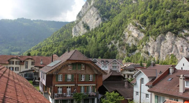 Апартаменты Rössli Holiday Apartment