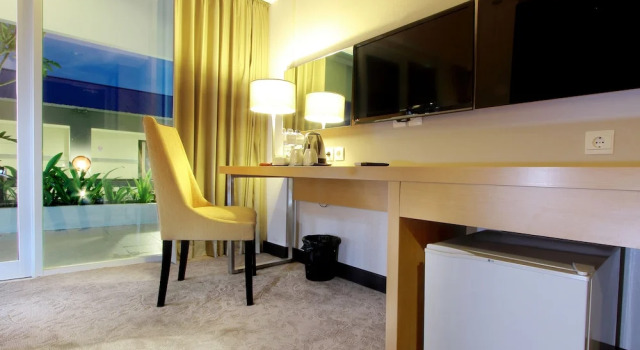Deluxe Doppel Zimmer mit Balkon Swiss-Belinn Malang