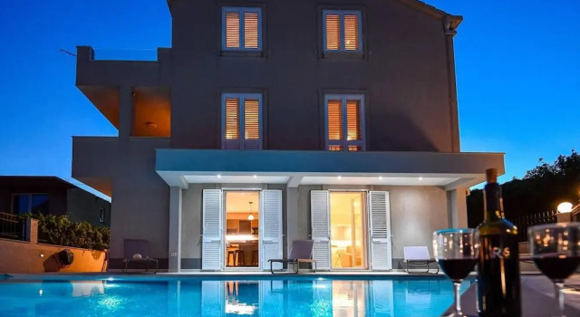 Апартаменты Beautiful 1-bed Apartment in Pobrezje-dubrovnik