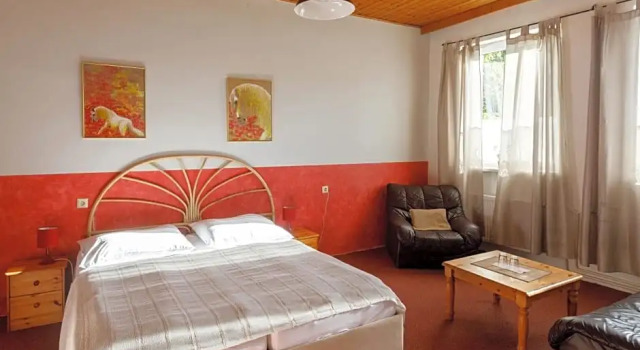 Hotel Atlas, Buchen Sie Hotel Budweis 