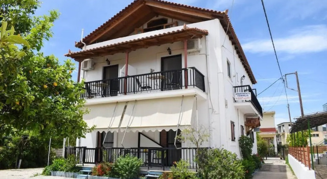 Green View Studio Just 150m To the Beach, Забронировать Апартаменты/квартира Апартаменты периферийной единицы Мессения, Апартаменты/квартира