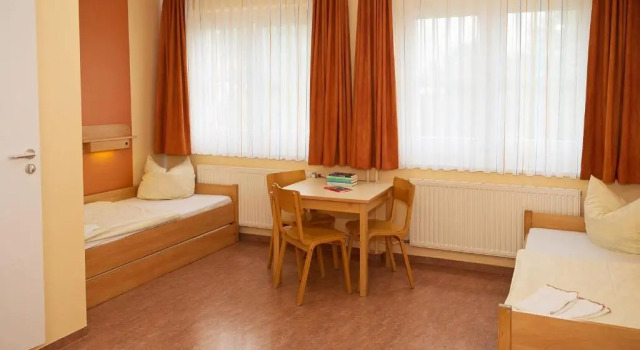 Четырёхместный номер Standard JUGENDGASTEHAUS DRESDEN - Hostel