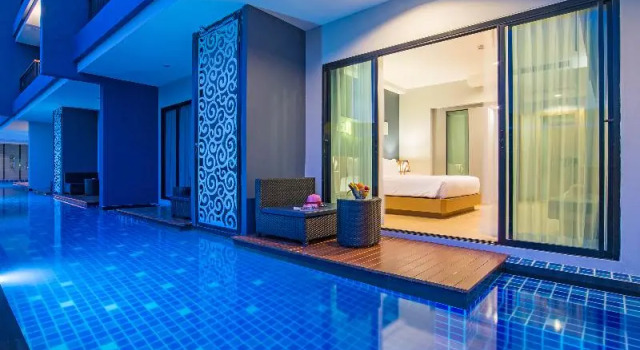 Двухместный номер Deluxe с балконом и с видом на бассейн AVA SEA Resort Krabi, Ao Nang Beach