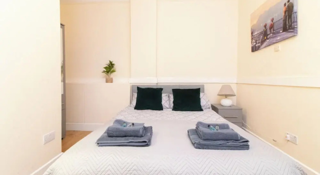 Thornbury Guest House Room 3, Забронировать Гостевой дом Саутгемптон Хэмпшир, рядом с Southampton Central Library
