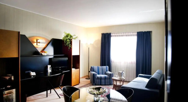 Люкс Prestige Abacus Hotel