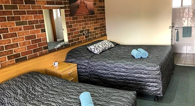 Номер Deluxe Denman Motor Inn