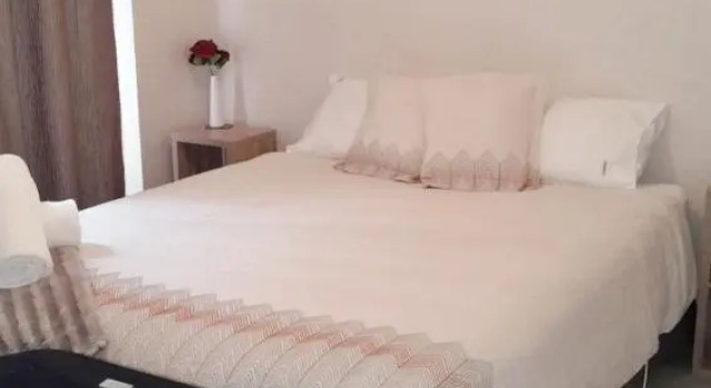 Люкс Esquire Motel