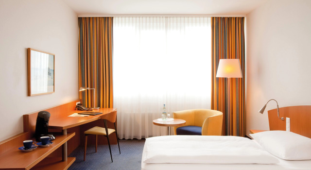 Vienna House by Wyndham Baltic Stralsund, Забронировать Отель Отели Штральзунда 4 звезды, рядом с Немецкий океанографический музей, 4*