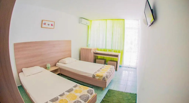 Двухместный номер Standard с балконом и с красивым видом из окна Hotel Favorit