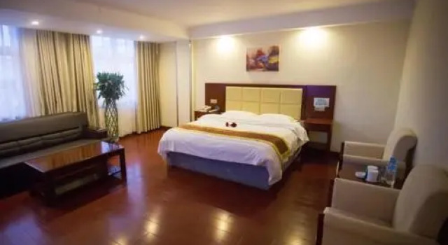 GreenTree Inn AnHui Fuyang Linyi Market Shell Hotel, Prenota Hotel Hotel a Anhui con parcheggio, Parcheggio
