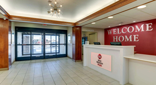 Best Western Plus Riata, Забронировать Отель Браунвуд штат Техас