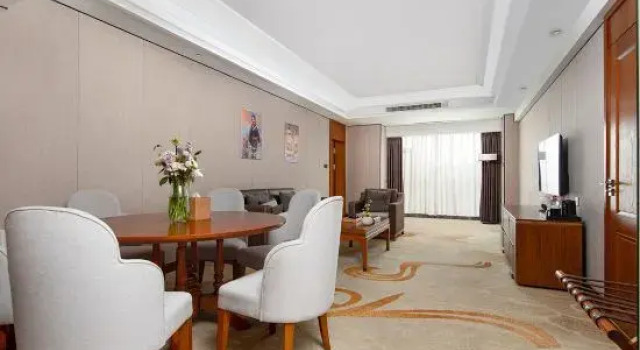Люкс Jinjiang Metropolo Joy City Wuhou Chengdu Hotel