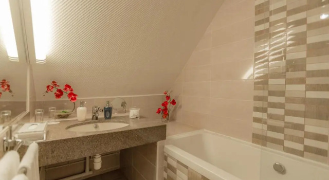 Номер Standard Hotel Relais Saint Jean Troyes