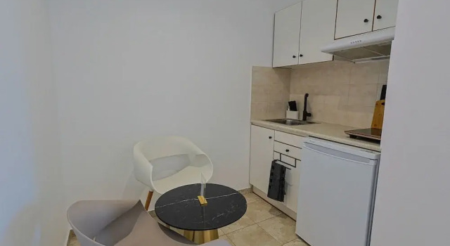 Апартаменты Comfort AVENA Suites