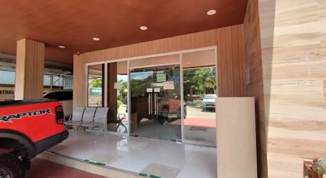 Townhouse Oak Casa Barcelona, Prenota Hotel Iloilo 