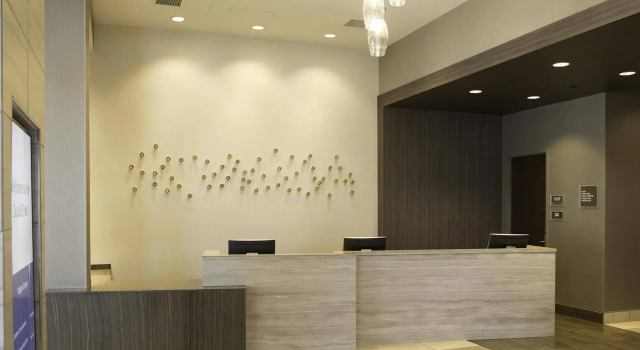 Hilton Garden Inn Minneapolis University Area, Varaa Hotelli Hotellit Minnesota pysäköinnillä, Pysäköinti