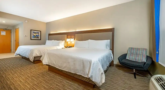 Четырёхместный номер Standard Holiday Inn Express Fremont - Milpitas Central by IHG