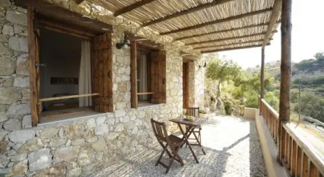 Myrtia Studio