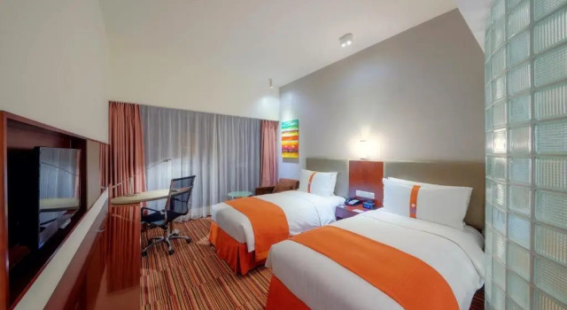 Номер Standard Holiday Inn Express Foshan Nanhai