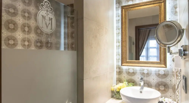 Четырёхместный номер Standard Hotel Morales Historical & Colonial Downtown Core