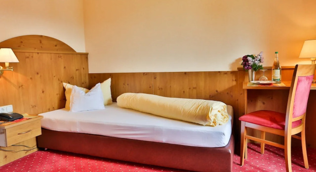 Номер Superior с балконом Hotel Askania 1927