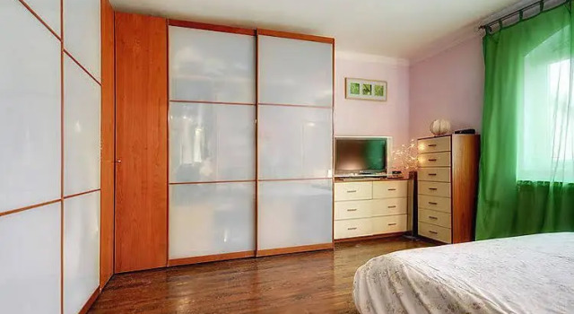 5-room House 300 M2 On 3 Levels - Inh 26452