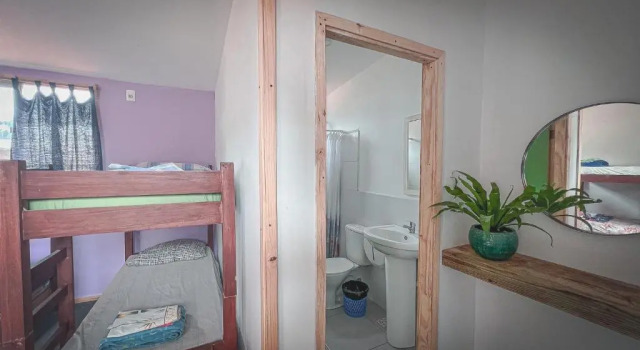 Кровать в общем номере (женский номер) Compay Hostel La Pedrera
