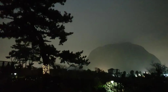 Коттедж c 1 комнатой Wind Jeju Cafe & Pension